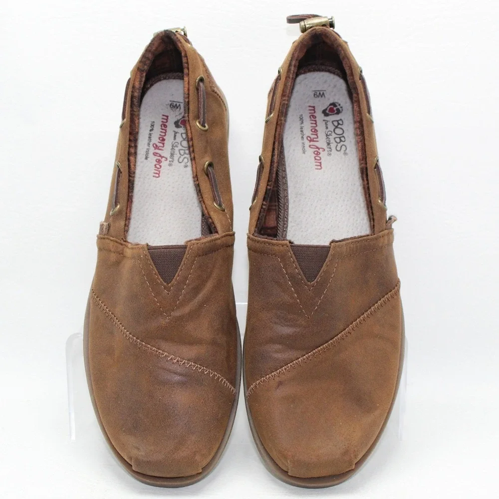 Skechers‎ BOBS Womens 9 Brown Boat Shoe Slip On Flats Memory Foam 33731 BRN